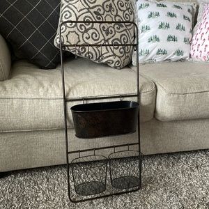 Indoor/outdoor gardening storage and decor.  New and never used but no tags